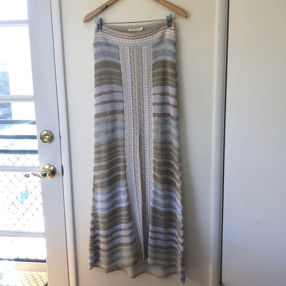 Beautiful full length skirt. - Picture 2 of 3